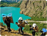 Climb to Kala Patthar for sunrise view
